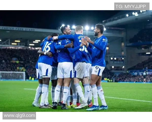 埃弗顿与狼队激战成和比分揭晓精彩瞬间回顾